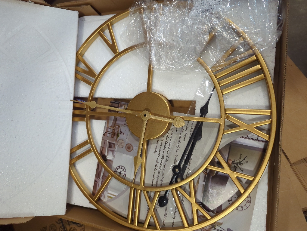 Large Modern Metal Wall Clocks Rustic Round Silent Non Ticking Battery Operated Roman Numerals Clock for Living Room/Bedroom/Kitchen Wall Decor-(Gold, 40cm)