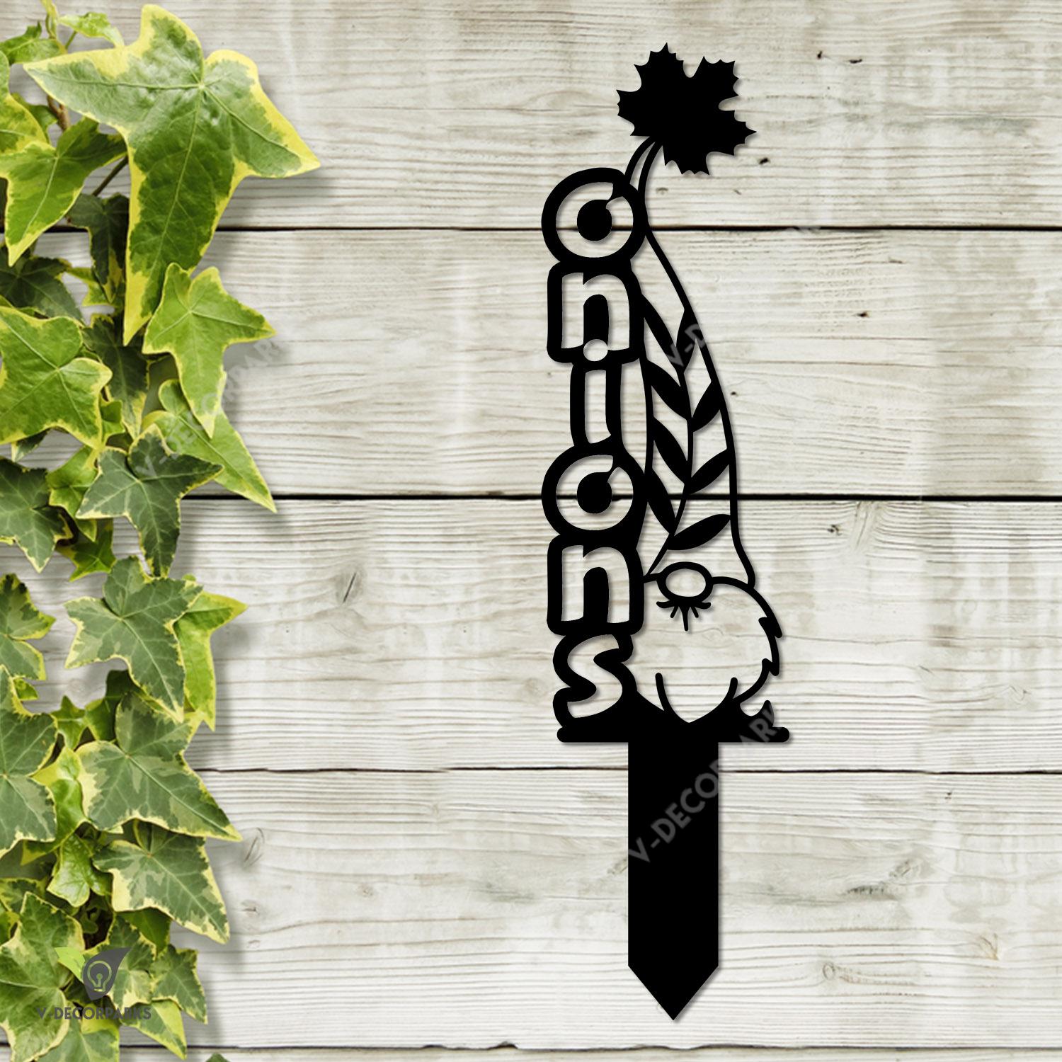 Onions Gnome Metal Garden Decor, Onions Vegetables Markers Evergreen Artwork For Mother Metal Sign