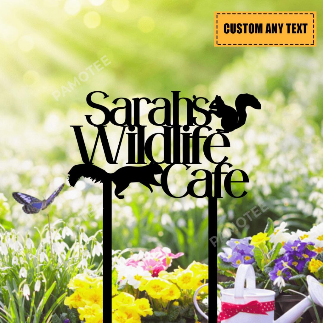 Custom Squirrel Wildlife Cafe Metal Garden Stakes, Yard Sign Decor For Wildlife Lovers