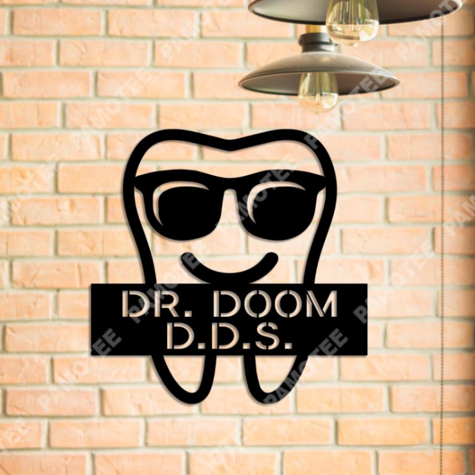 Personalized Tooth Wearing Sunglasses Funny Dentist Metal Sign