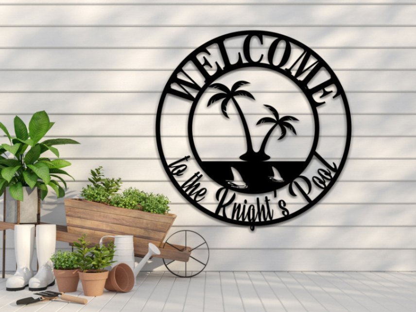 Personalized Family Pool Palm Tree Metal Sign, Metal Welcome Palm Tree Scene Sign - Customizable Weatherproof Door Hanger Or Wall Art