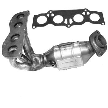 Catalytic Converter with Integrated Exhaust Manifold