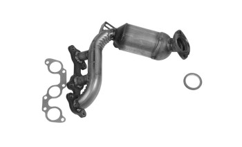 Catalytic Converter with Integrated Exhaust Manifold