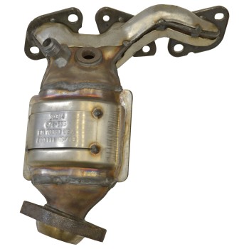 Catalytic Converter with Integrated Exhaust Manifold
