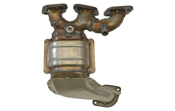 Catalytic Converter with Integrated Exhaust Manifold