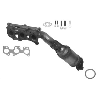 Catalytic Converter with Integrated Exhaust Manifold