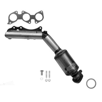 Catalytic Converter with Integrated Exhaust Manifold