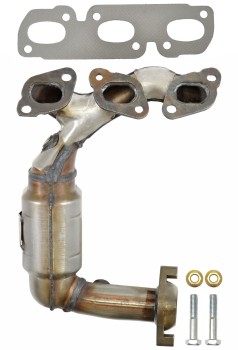 Catalytic Converter with Integrated Exhaust Manifold