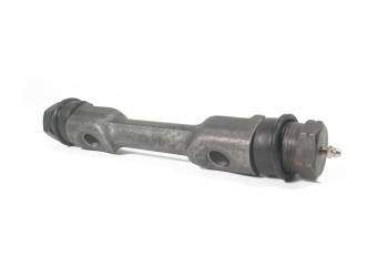 Suspension Control Arm Shaft Kit