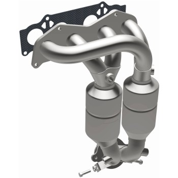 Catalytic Converter with Integrated Exhaust Manifold