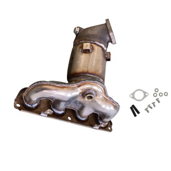 Catalytic Converter with Integrated Exhaust Manifold