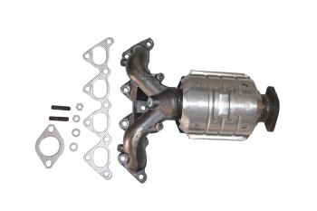 Catalytic Converter with Integrated Exhaust Manifold