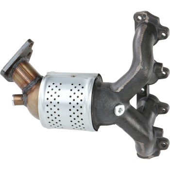Catalytic Converter with Integrated Exhaust Manifold