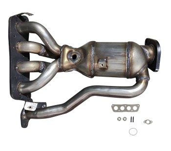 Catalytic Converter with Integrated Exhaust Manifold