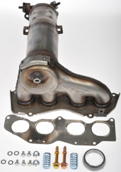 Catalytic Converter with Integrated Exhaust Manifold