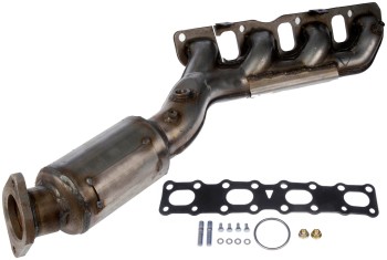 Catalytic Converter with Integrated Exhaust Manifold