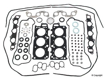 Engine Cylinder Head Gasket Set