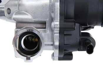 Engine Coolant Thermostat / Water Inlet Assembly