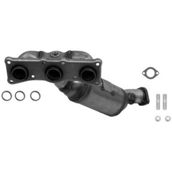 Catalytic Converter with Integrated Exhaust Manifold
