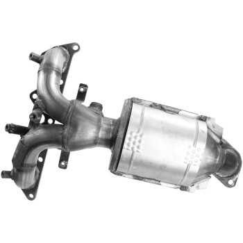 Catalytic Converter with Integrated Exhaust Manifold