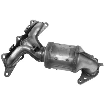 Catalytic Converter with Integrated Exhaust Manifold