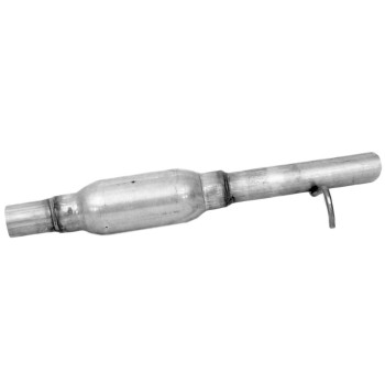 Exhaust Resonator and Pipe Assembly