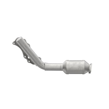 Catalytic Converter with Integrated Exhaust Manifold