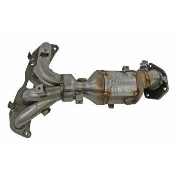 Catalytic Converter with Integrated Exhaust Manifold