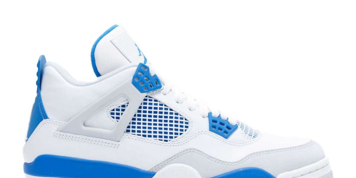 The Air Jordan 4s "Military Blue" 308497-105 Will Return in 2021