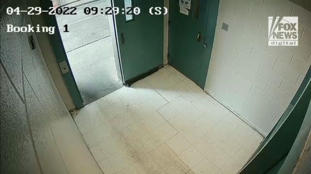 Alabama authorities have released shocking video of #CaseyWhite's jailhouse escape.