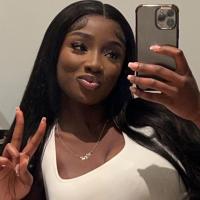 Madeleine Ama (itsmadlxxn)