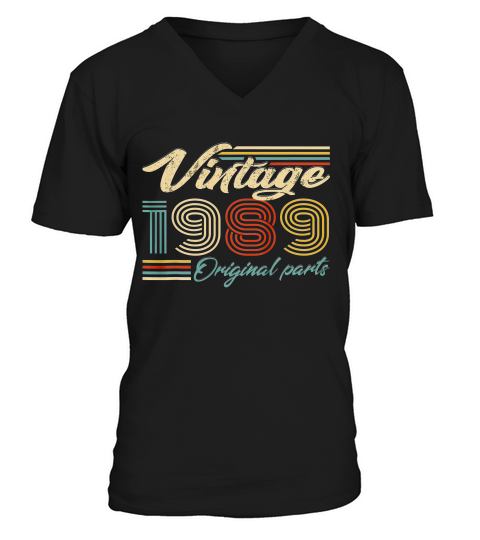 Made In 1989 Heart 30th Birthday Gift Vintage T-shirt V-Neck T-shirt