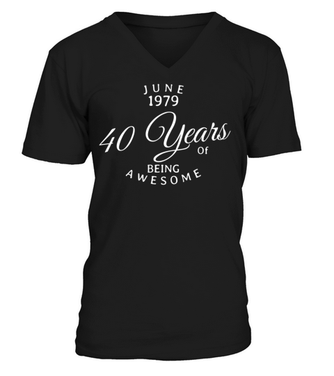 1979 June 1979 40 Years Awesome Vintage Retro V-Neck T-shirt