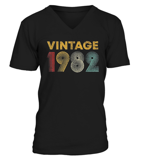 Vintage 1982 39th Birthday Gift Men Women 39 Years Old V-Neck T-shirt