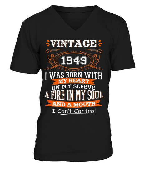 Made In 1949 Vintage 70 Year Old 70th Birthday Gift A3 T-shirt V-Neck T-shirt