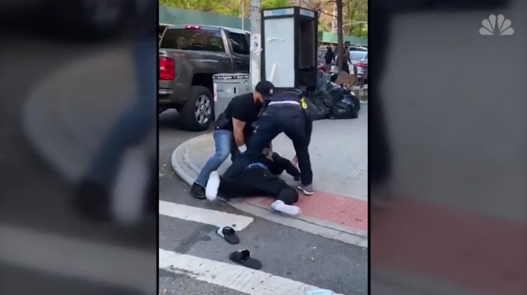 Video Captures New York City Police Officer Brandishing Stun Gun, Slapping Man