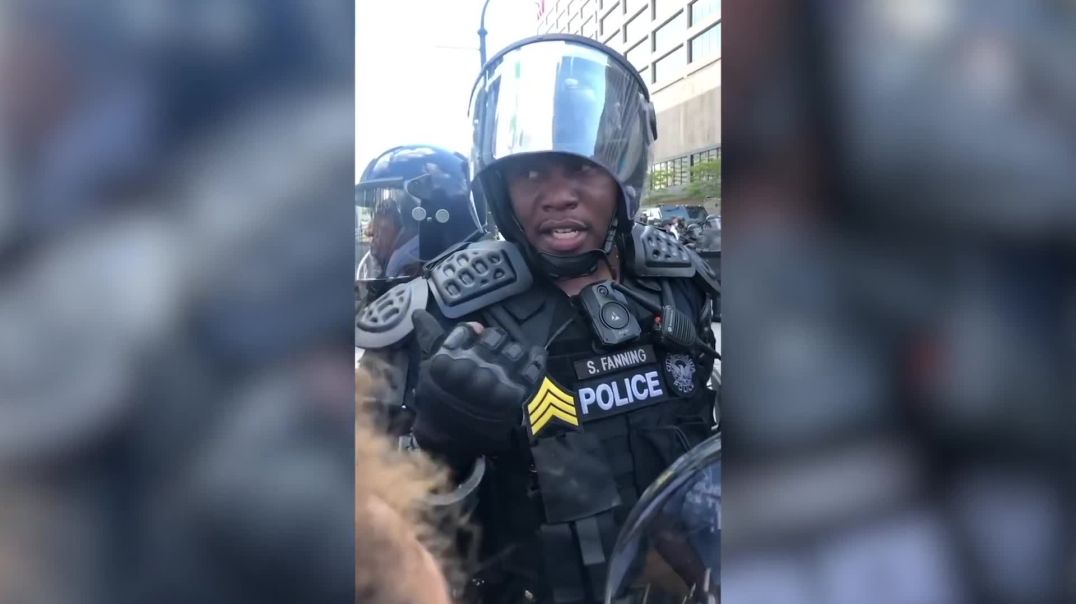 Id like to be out here helping you Atlanta police officer mediates with George Floyd protesters