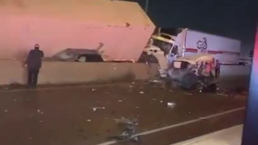 ⁣Fort Worth 133 vehicle pileup captured on camera