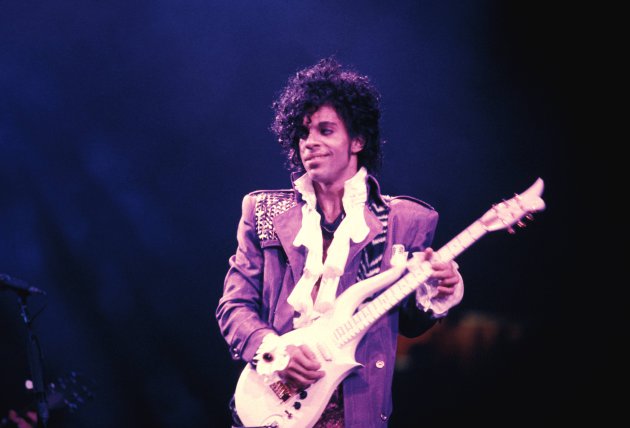 Tributes pour in as the world mourns Prince’s death