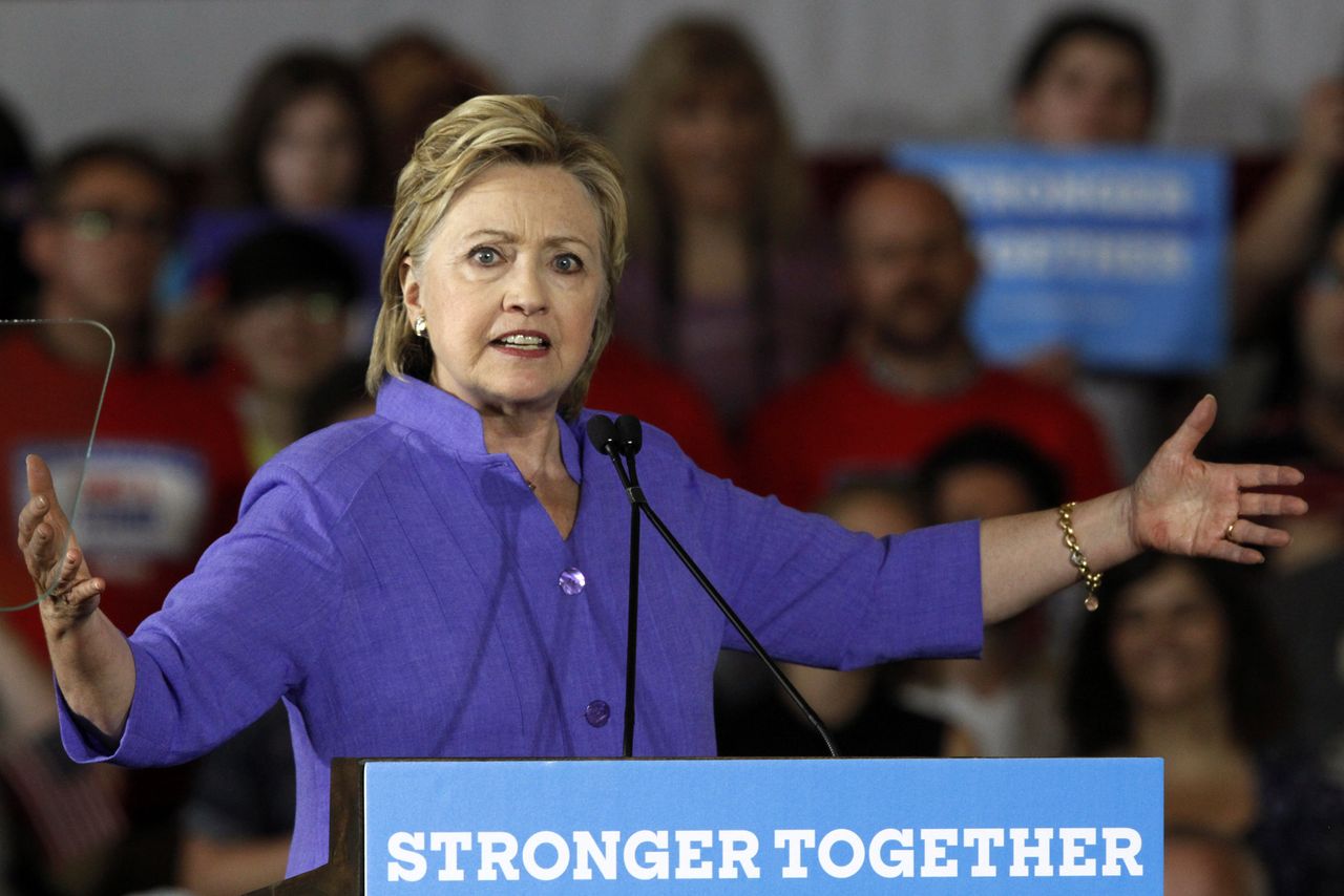 Hillary Clinton in favor of fast track green cards for ‘STEM’ graduates