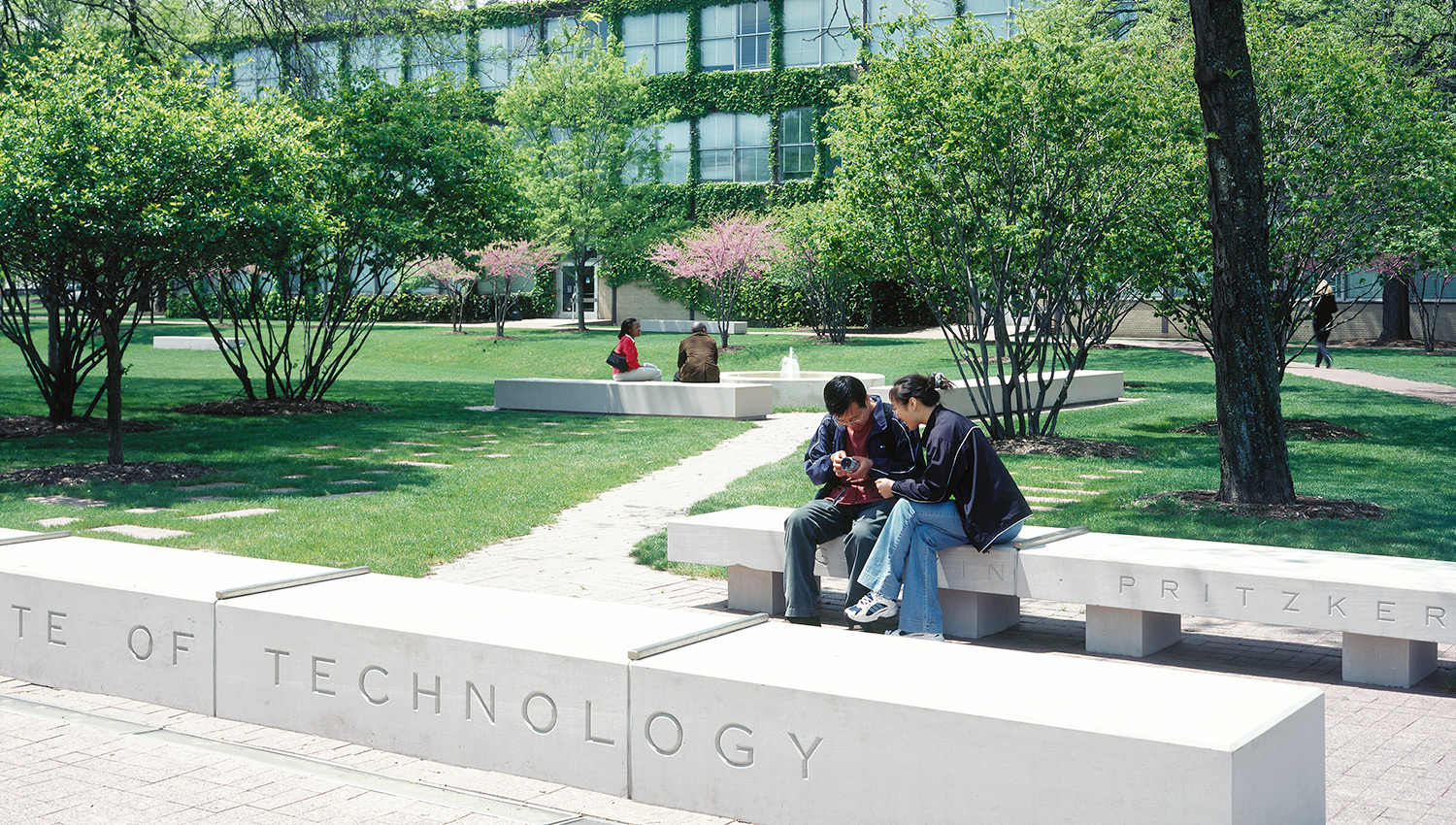 Illinois Institute of Technology files lawsuit against U.S. Immigration