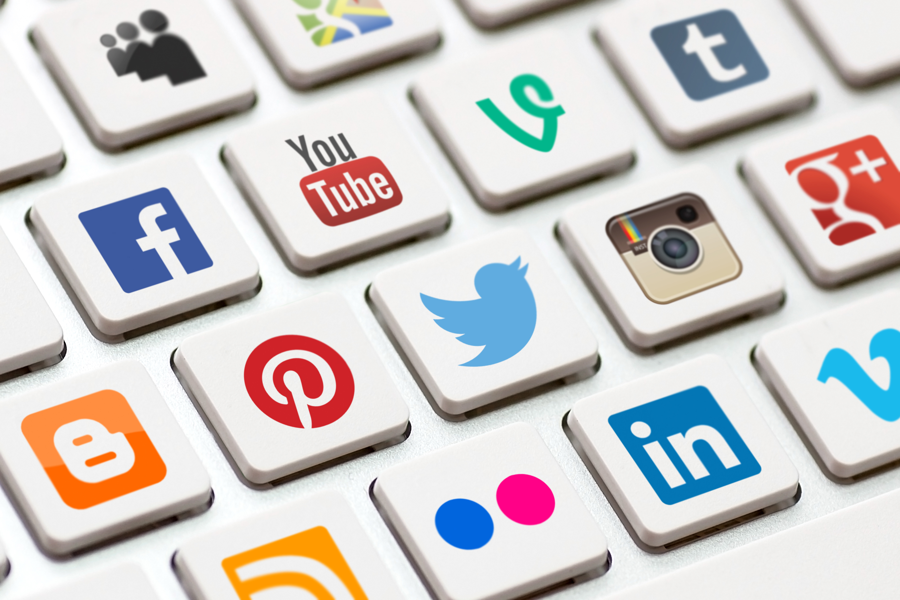 Facebook, Twitter accused of providing user data to police