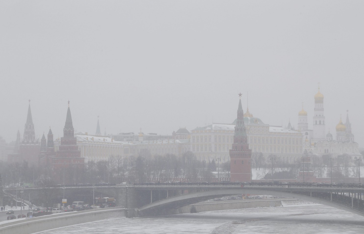 FBI and CIA Agree that Russia aimed to help Trump win White House