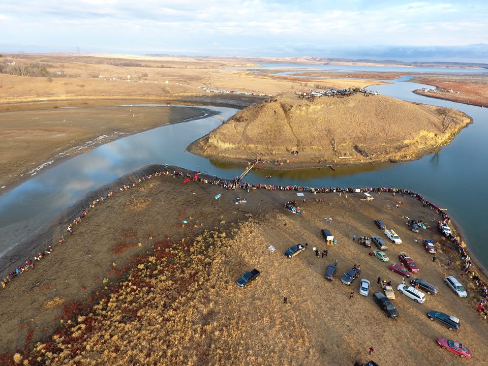 Army Corps engineers now oppose drilling of Dakota Pipeline