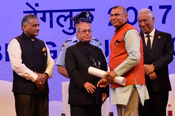 Ekal USA Founder Ramesh Shah honored in Bengaluru