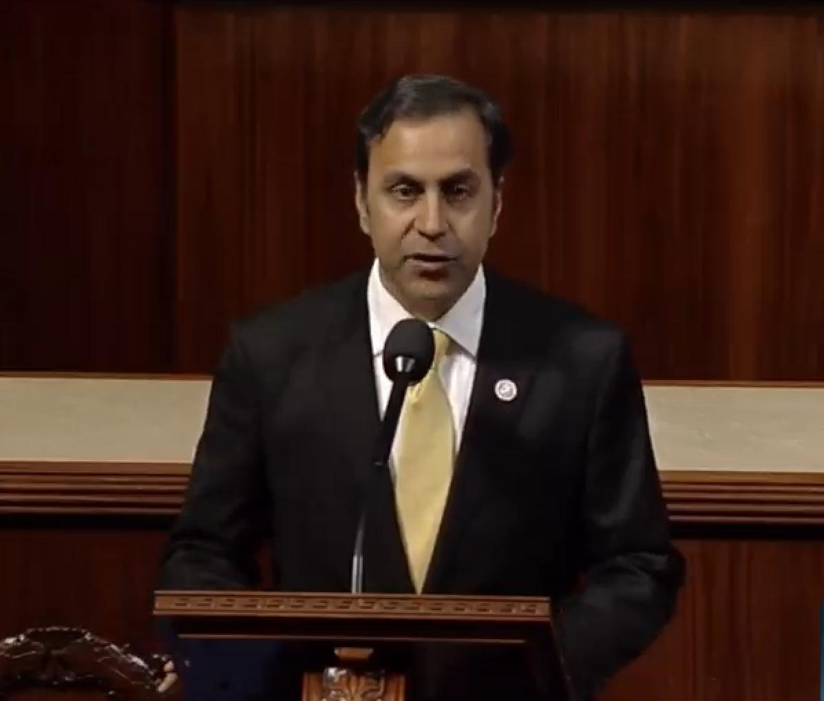 Raja Krishnamoorthi introduces the Executive Order Transparency Act
