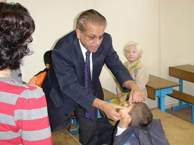 Indian American doctor Vadrevu Raju inducted into Global Medical Missions Hall of Fame
