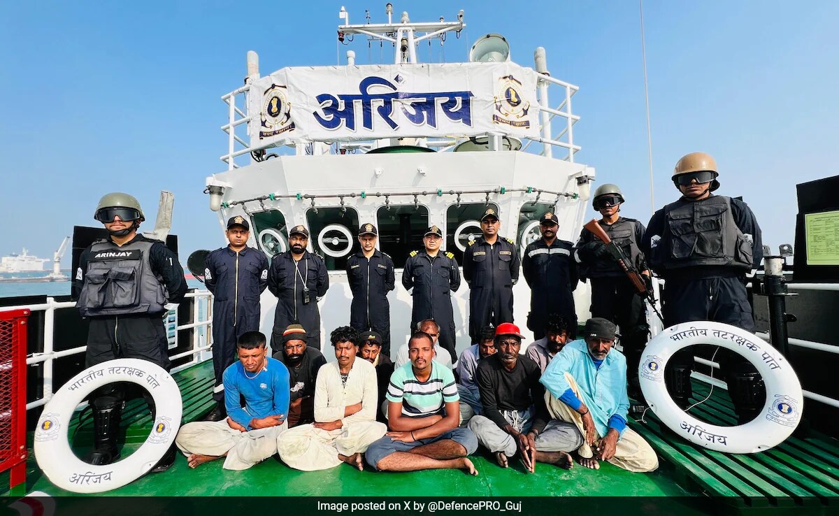 Indian Navy rescues Pakistani fishermen from Somali pirates in Arabian Sea operation