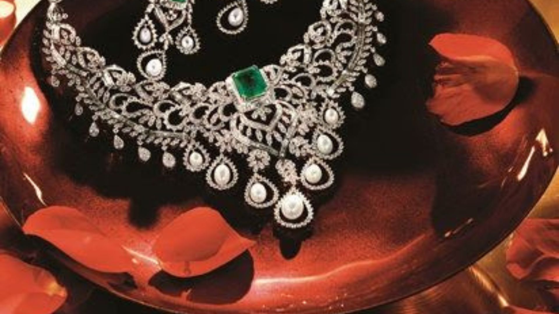 De Beers and Tanishq Partner to Elevate Natural Diamond Sales in India