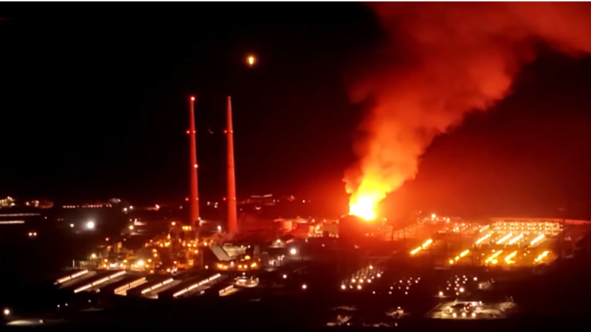 Massive fire at Moss Landing battery plant forces evacuations, highway closure